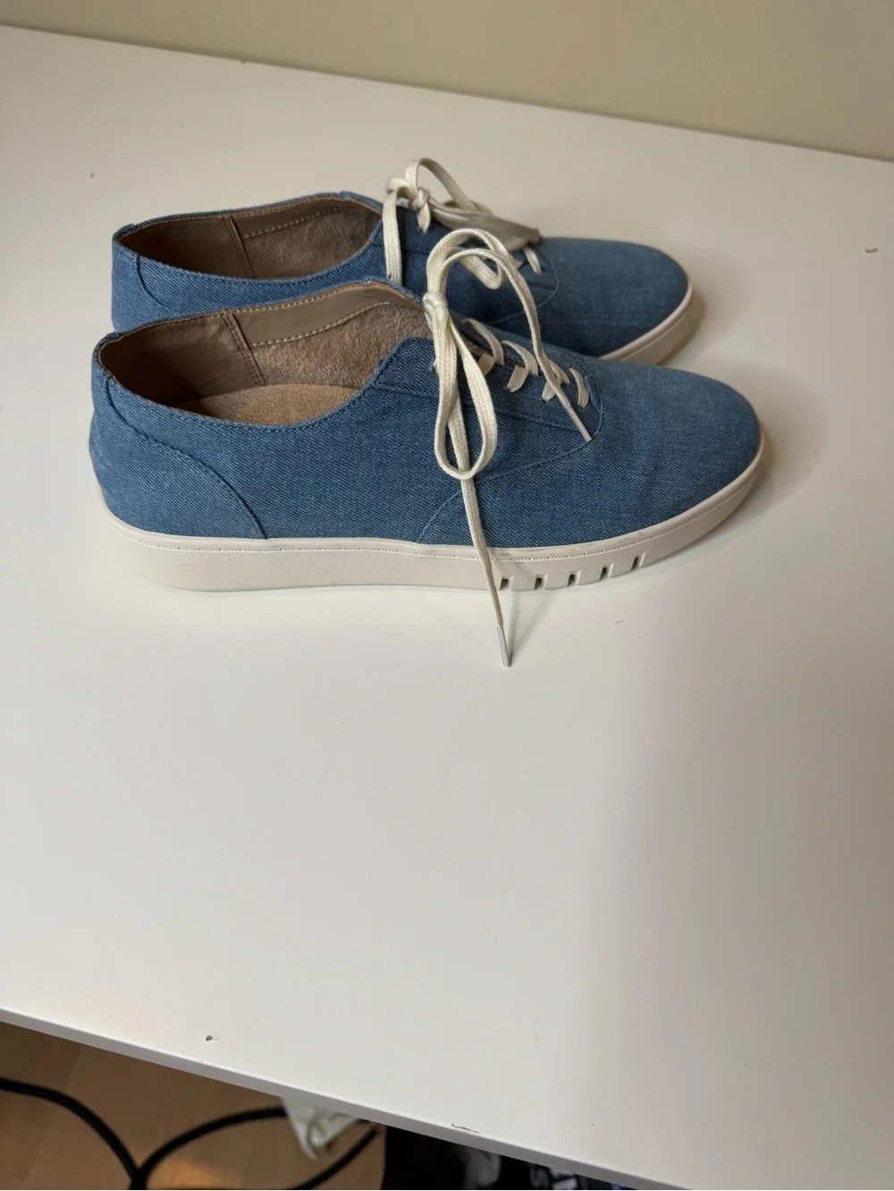 Vionic Callie Denim Lace-Up Sneakers Wide Women’s Size 8 Comfort Walking Shoes